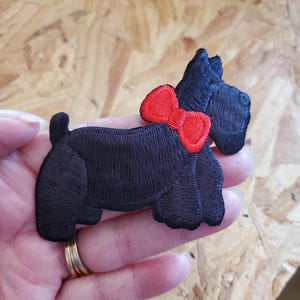 Scottie - Terrier - Dog - Pet - Fully embroidered Iron On Applique Patch - R