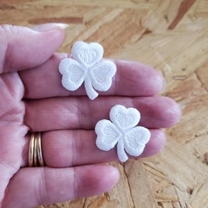 SHAMROCK LOVE ~ St. Patrick&#39;s Day - Irish Wedding - Irish Baptism - White -  Embroidered Iron On Applique Patch - Set Of 2 SMALL 1&quot;