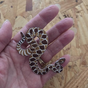 Snake - Rattlesnake - Diamondback - Embroidered Iron On Patch - Crafts