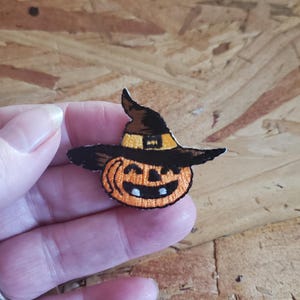 Halloween Jack-O-Lantern W/Witches Hat Embroidered Iron On Patch  - Crafts