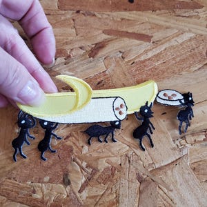 Banana - Fruit - W/Picnic Ants - Summer - Embroidered Iron On Applique Patch