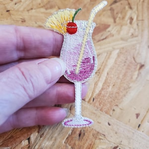 Cocktail - Tropical Drink - Bar - Party - Cruise - Embroidered Iron On Applique Patch