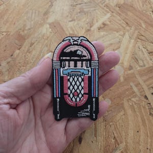 Jukebox - Music - 50's Diner - Bebop - Embroidered Iron On Patch - Pink/Blue - DJ - Crafts - Shirt Logo