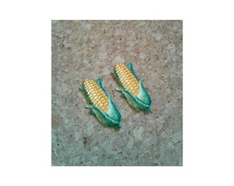 Corn - Vegetable - Farm - Farming - Corn On the Cob - Harvest - Field - Cook - Embroidered Iron On Applique Patch - 2PCS - B