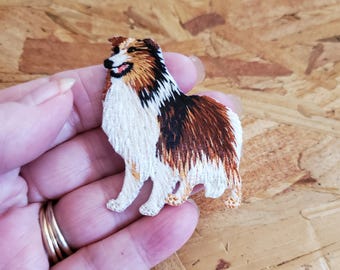 Collie - Dog - Pet - Fully embroidered Iron On Applique Patch - Crafts