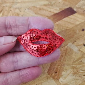 Lips - Kiss - Fashion - Model - MakeUp - Valentines Day - Red Sequin Iron On Applique Patch - Mask - Crafts - A