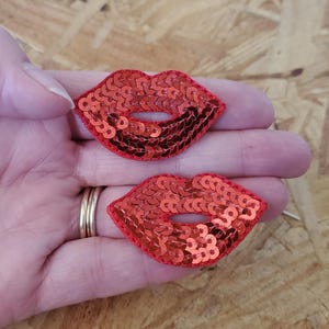 Lips - Kiss - Fashion - Model - MakeUp - Red Sequin Iron On Applique Patch - Mask - Crafts - 2PCS