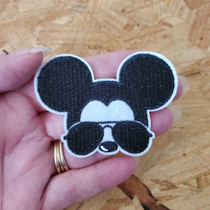 Mickey Mouse - Cool - Crusin - Sunglasses - Retro - Fully Embroidered Iron On Patch - Crafts - Vacation - SM