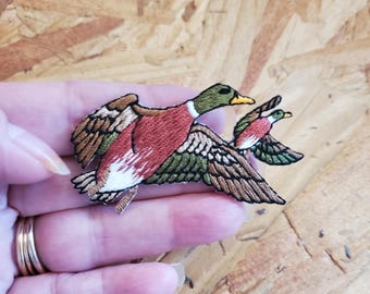 Ducks - Birds - Game Hunting - Sports - Embroidered Iron On Patch - Crafts