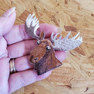 Moose - Wild Animal - Hunting - Alaska - Canada - Crafts - Embroidered Iron On Patch - H