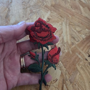 Red Rose - Gardening - Flower - Rose - Embroidered Iron On Applique Patch