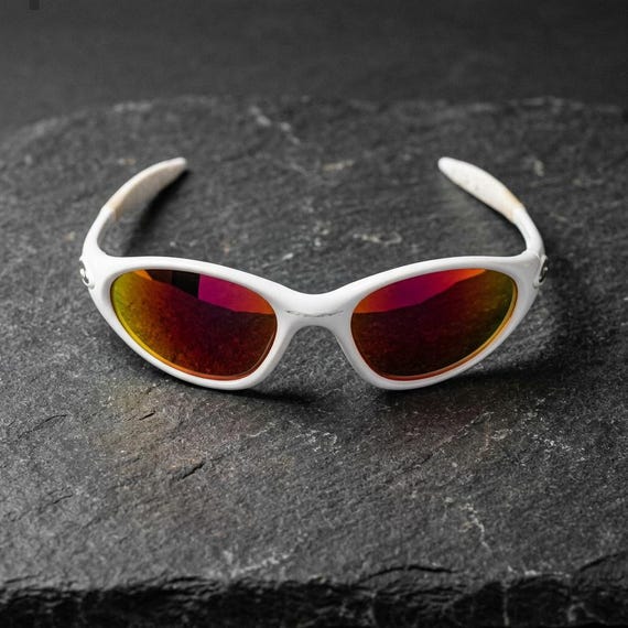 Oakley Minute 1.0 Sunglasses Matte White | Vintage 90… - Gem