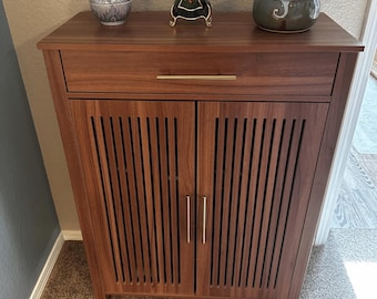 Freestanding Wood Shoe Cabinet with Louvered Doors, Top Drawer (Fits 20 Pairs)