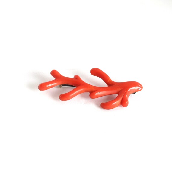 Celluloid Plastic Art Deco Coral Brooch
