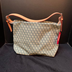 Bolso de hombro auténtico Dooney & Bourke nuevo en caja