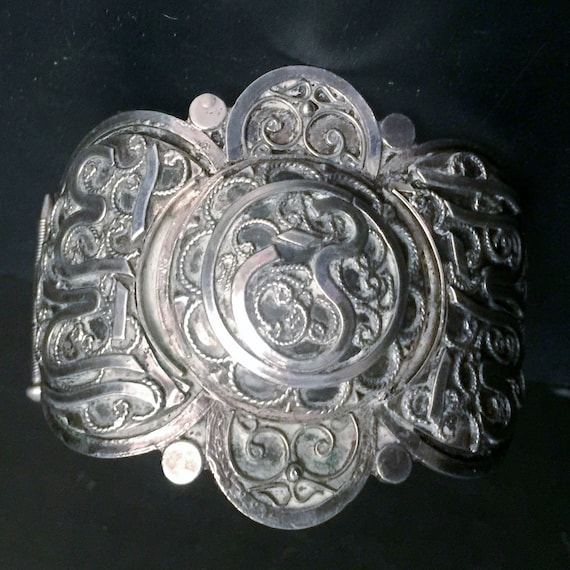 Arabic Calligraphy Silver hinged cuff bracelet - image 1