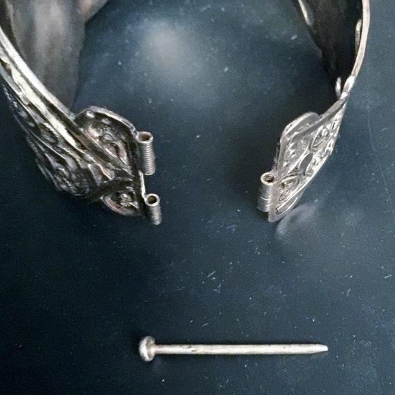 Arabic Calligraphy Silver hinged cuff bracelet - image 3