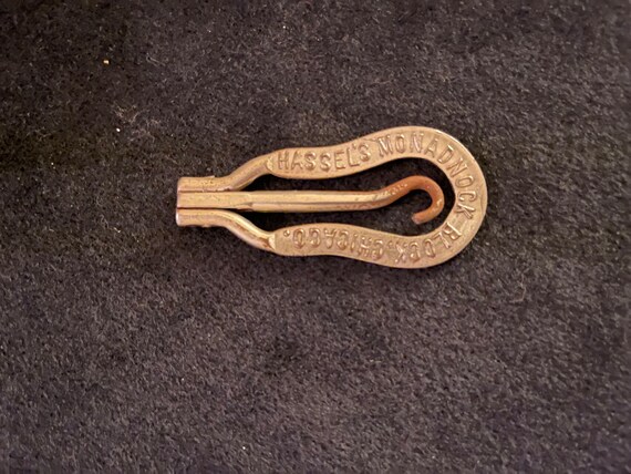 Hassel's Monadnock Block, Chicago folding shoe or… - image 2