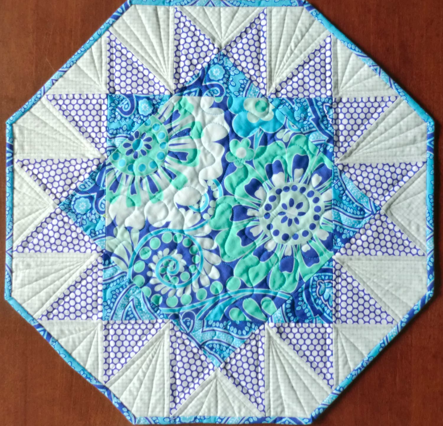 Sunburst Easy Table Topper Pattern. - Etsy