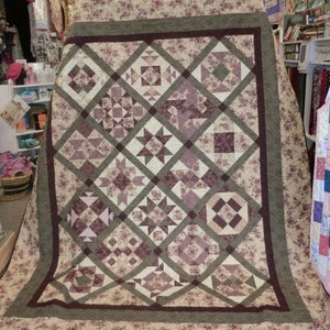 Multi-size Sampler Block of the Month. PDF. 18 Block instuctions plus completer instructions