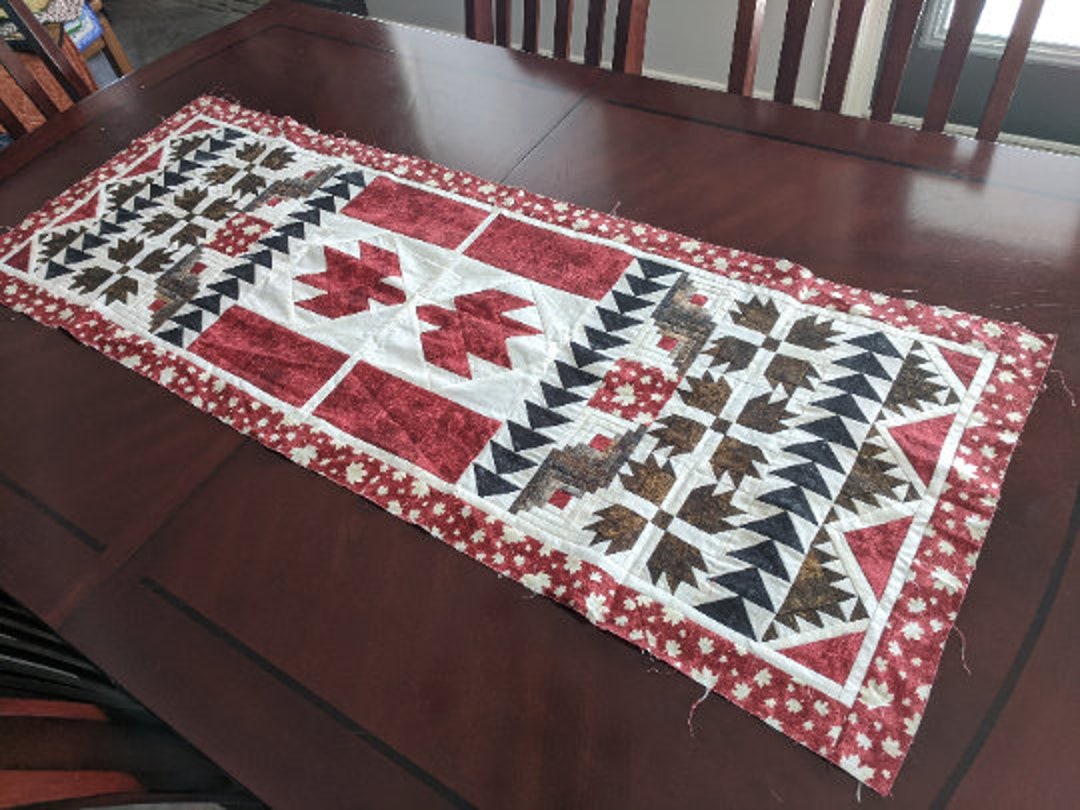 Canada Proud PDF Table Runner Pattern, the Fabric Addict - Etsy