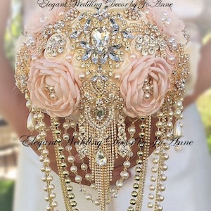 Stunning Draping Pearl BROOCH BOUQUET, Glam Custom CASCADE Style Brooch Bouquet, Pink Ivory and Gold Jeweled Bouquet, 2 size Options