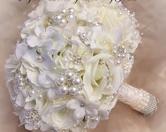 HYDRANGEA Bridal Bouquet, Mixed Flower Jeweled Wedding Bouquet, Custom Lush 10 Inch Bridal Brooch Bouquet, Brooch Bouquet