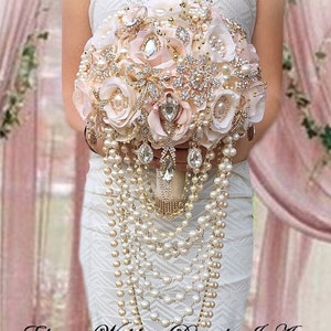 CASCADE BROOCH BOUQUET, Pink Bridal Brooch Bouquet, Draping Pearl Bouquet, Pink Bouquet, Custom bouquet, Glam Bouquet