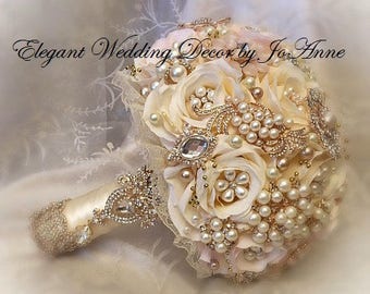 Vintage Bridal Brooch Bouquet, Cream Ivory Wedding Bouquet, Gold Jeweled Bouquet, Brooch Bouquet, Unique Bouquet, Silk Flower Bouquet