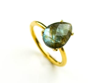 Bague en Labradorite Bleue, Bague en Pierres Précieuses, Bague empilable, Bague en Or, Bague en Goutte d’Eau, Bague à Pince, Bague en Pierre de Naissance Alt Novembre Pierre de Naissance