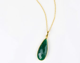 Emerald Necklace, May Birthstone necklace, elongated teardrop gemstone necklace, bridal jewelry, bezel set necklace, peach moonstone pendant