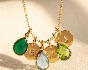 Collar con la piedra de nacimiento de mamá y dijes con iniciales, collar familiar personalizado, joyería con la piedra de nacimiento de los niños, regalo para mamá y abuela.