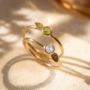 Birthstone Initial Stacking Ring, Custom Leaf Charm Ring, Mothers Ring Set, Family Birthstone Ring, Gift for Mom, Gold or Silver [MNB]
