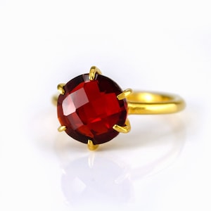 Garnet Ring, Round Ring, January Birthstone Ring, Gemstone Ring, Stacking Ring, Gold Ring, prong ring, Garnet jewelry, stackable rings