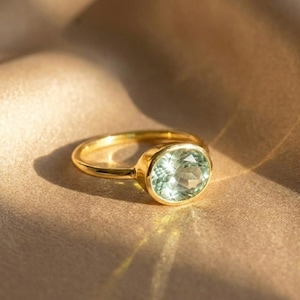 Oval grüner Amethyst Ring • Maßgefertigter Geburtsstein Ring für Sie, Hellgrüner Edelstein Schmuck