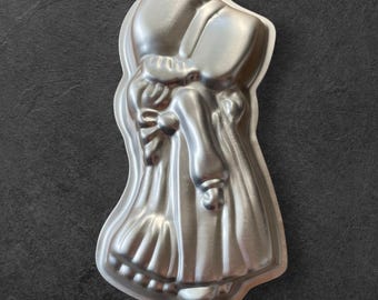 Vintage Wilton Holly Hobbie Cake Pan, Collectible Bakeware