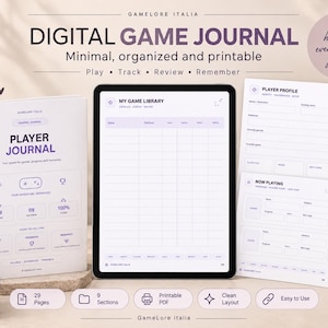 Può includere: Un set di diario di gioco digitale con un tablet che mostra un foglio di calcolo My Game Library, una copertina stampata Player Journal e due pagine aggiuntive intitolate Player Profile e Now Playing, tutte con testo e icone viola.
