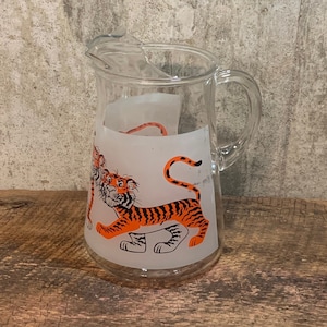 Exxon Put a Tiger in your Tank Pitcher, Juice Pitcher, Retro Dinnerware, Mid Century Dining, Juice Pitcher, Vintage Exxon Collectible