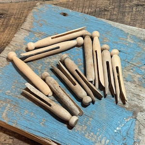 Bulk Clothespins, Wooden Clothespins, Craft Supply, Art Supply, Vintage Clothespins, Old Clothespins, Round Clothspin, Clothesline Clips