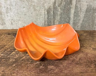 Vintage Melamine Shell Bowl, Mid-Century Modern, Orange Plastic Clamshell, Party Bowl, Seaside Decor, MCM Orange,  Unbreakable Shell Bowl