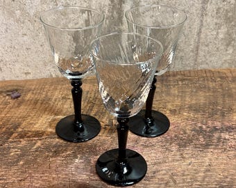 Vintage Onyx Swirl Cristal d'Arquies Black Stemmed Wine Glass, Made in France, MCM Barware, Vintage 1990s Wine Glasses