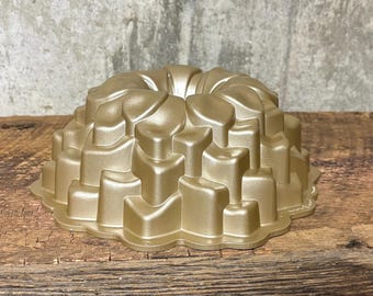 NORDIC WARE Blossom Bundt Pan, Cast Aluminum Nonstick, 10-Cup