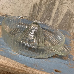 Pressed Glass Juicer, Glass Juicer, Glass Juicer, Made in USA Glass, Juicer, Country Kitchen, Farmhouse Kitchen, Retro Display