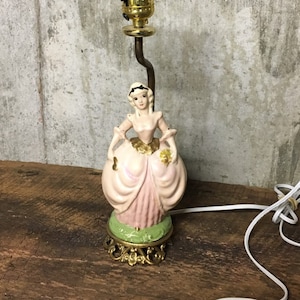 Princess Lamp, Victorian Lamp, Desk Lamp, Statuette Lamp, Vintage Lamp, Girls Lamp, Figurine Lamp, Antique Lamp, Victorian Figurine