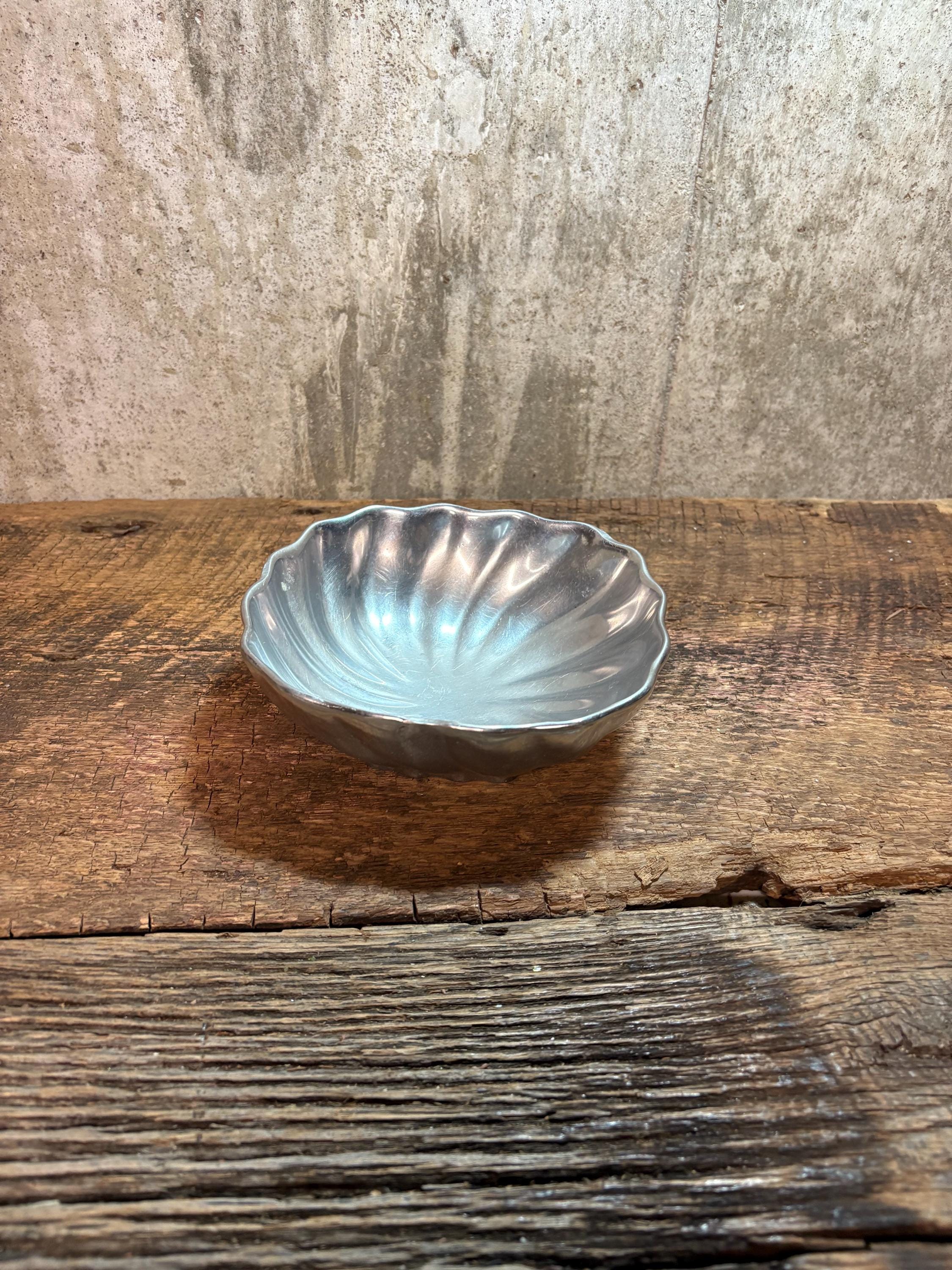 Wilton Armetale Pewter Bowl, Eddy Pattern, Vintage Dinnerware - Etsy