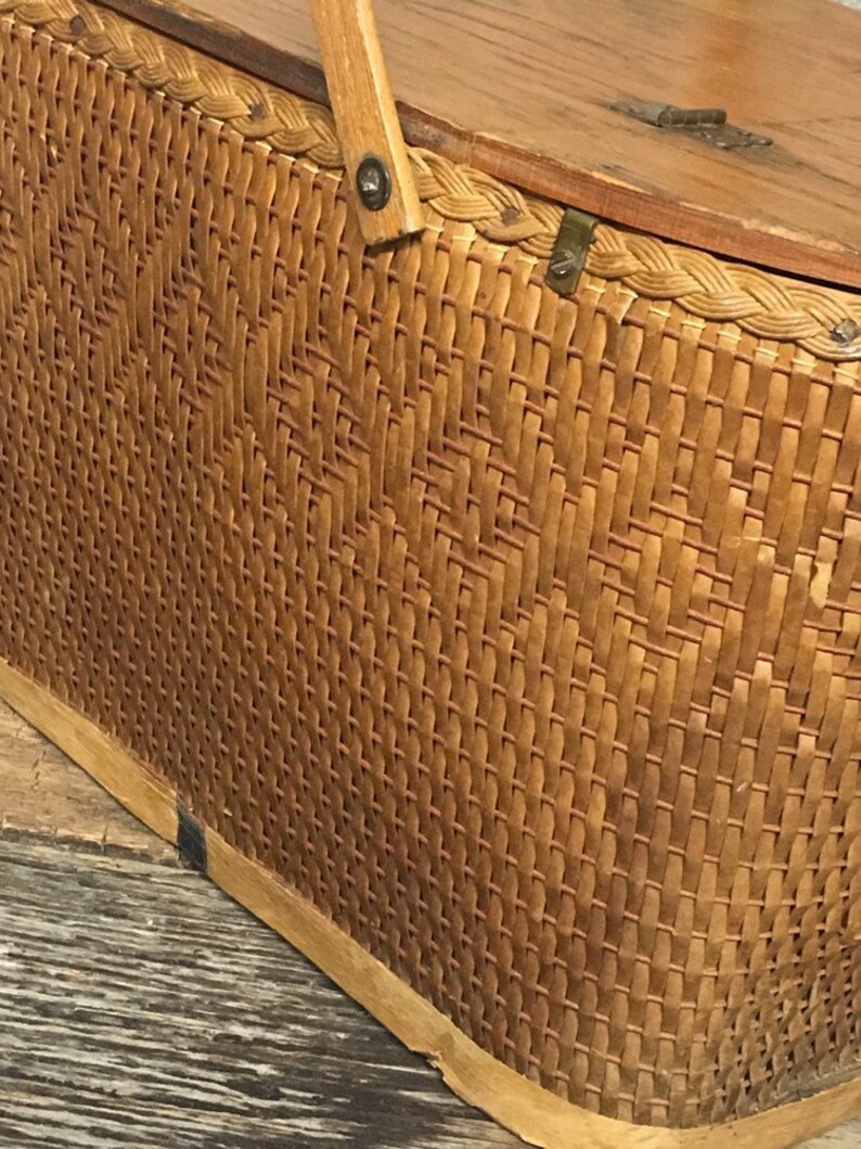 Vintage Picnic Basket Redmon Wicker Woven Basket With Lid and Etsy