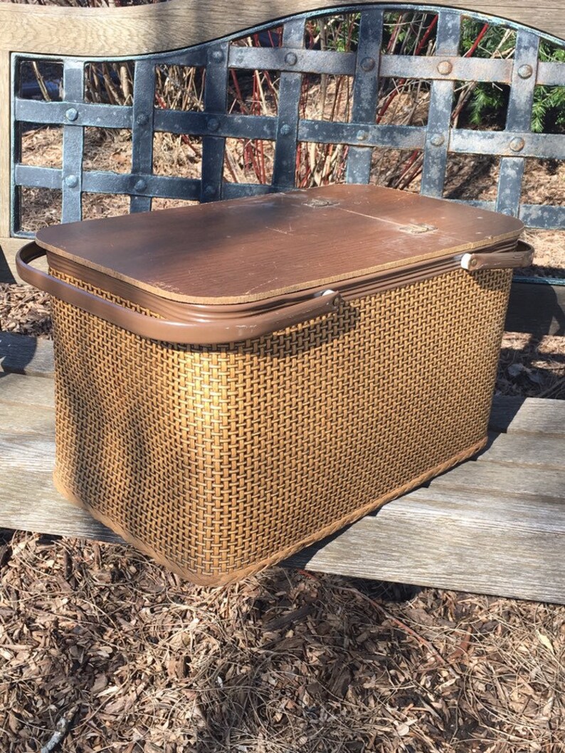 Vintage Picnic Basket Redmon Wicker Woven Basket With Lid and Etsy