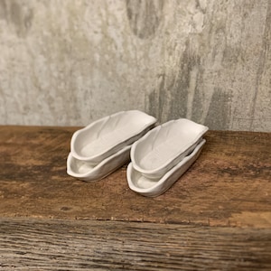 Corn Cob Dish, Ceramic Cob Dish, White Cob Dish, Corn Holder, Lillian Vernon, Cob Holders, Country Kitchen, Farmhouse Kitchen, Kitchen Gift