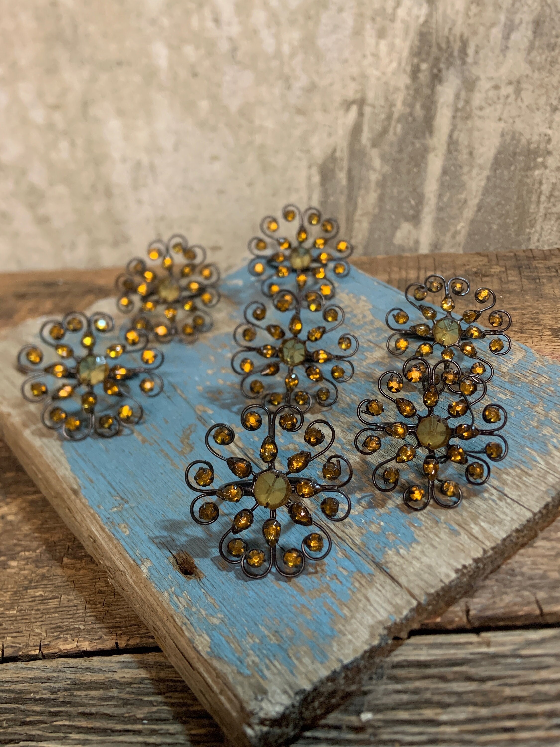 Pier One Jeweled Flower Napkin Rings, Retro Dining, Set of 7 - Etsy