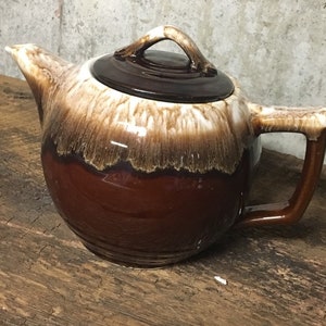 Vintage McCoy Brown Drip-tekanna, samlarkeramik, stengods från mitten av århundradet bild 9